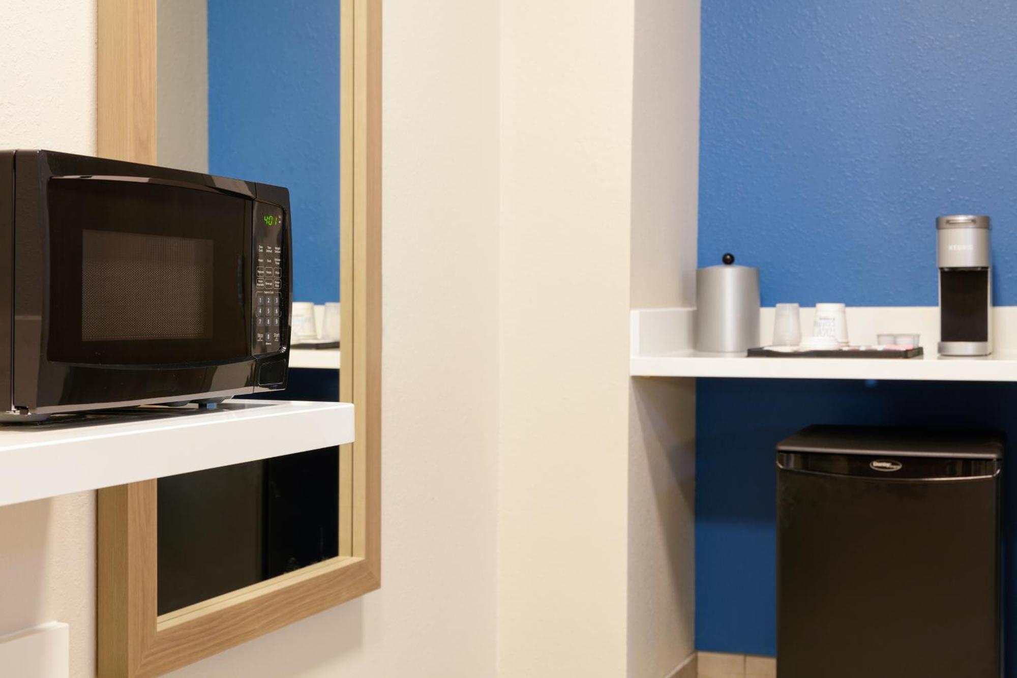 Holiday Inn Express & Suites Murfreesboro West By Ihg Exteriör bild